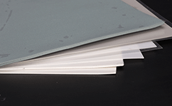 導(dǎo)熱硅脂跟導(dǎo)熱硅膠片他們的區(qū)別和分別應(yīng)用在哪里？